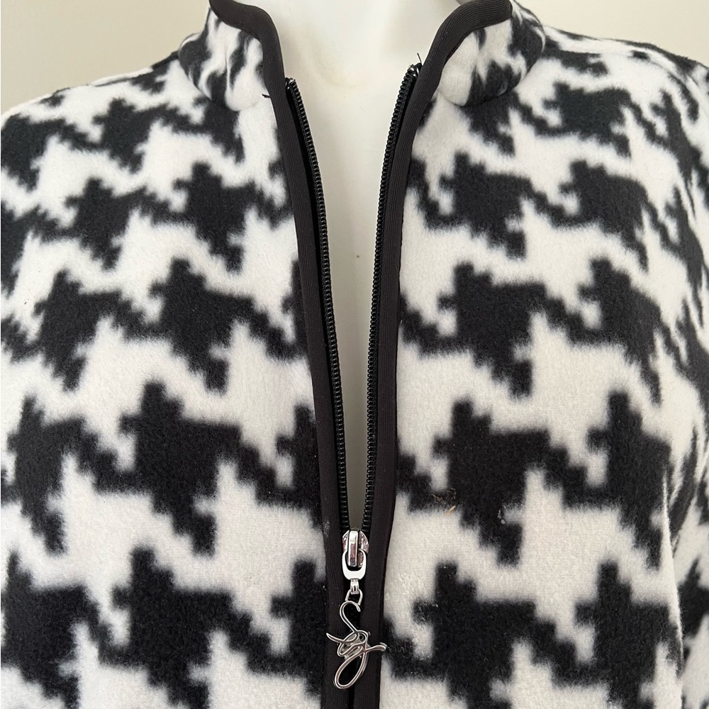 NEW Susan Graver lightweight fleece houndstooth vest - Picture 2 of 6